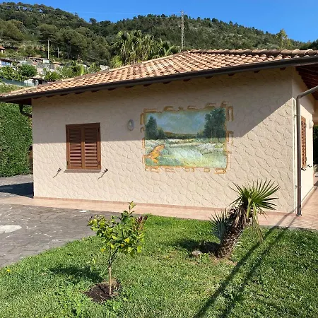 Pink House Holiday home